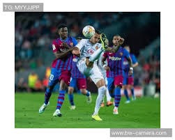 中国男子冰壶队米兰冬奥资格赛5-2击败菲律宾，豪取三连胜引关注